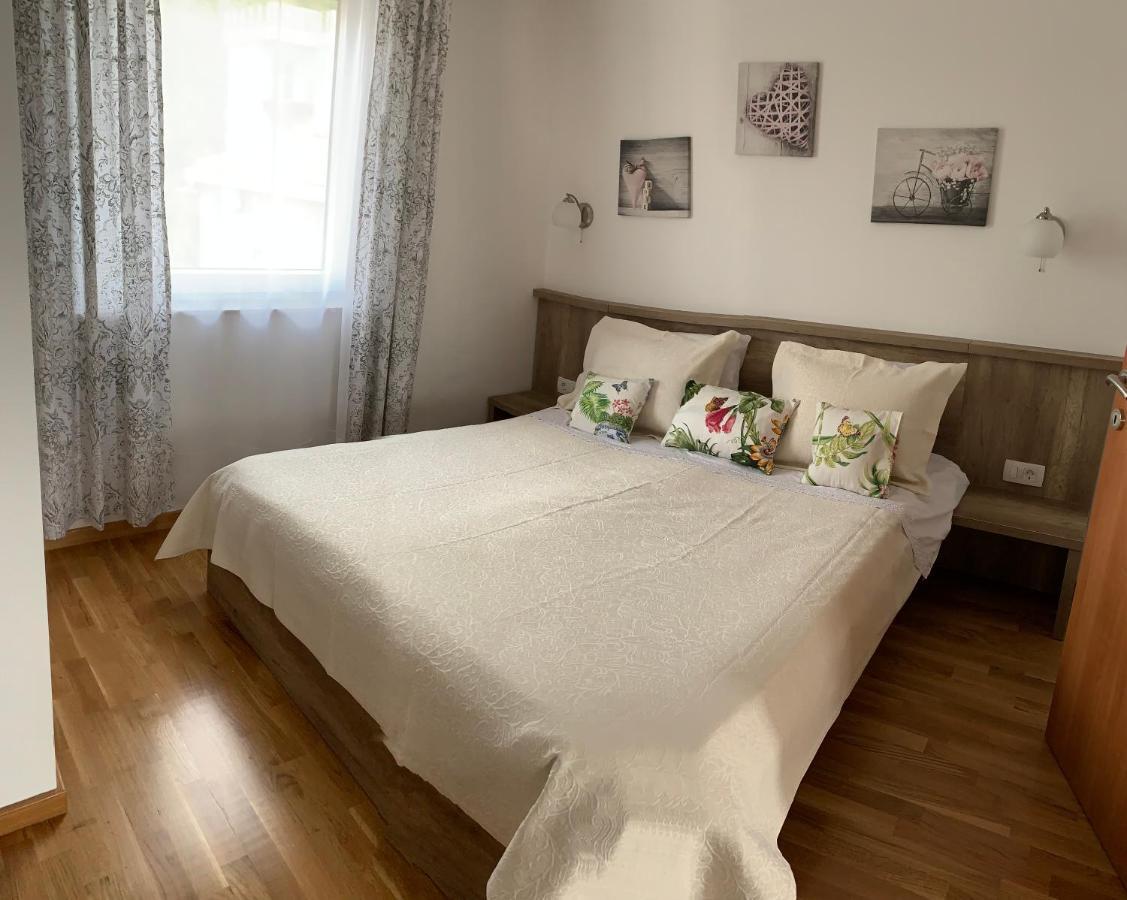 Ive Lole Ribara 38 Apartamento Bečići Exterior foto