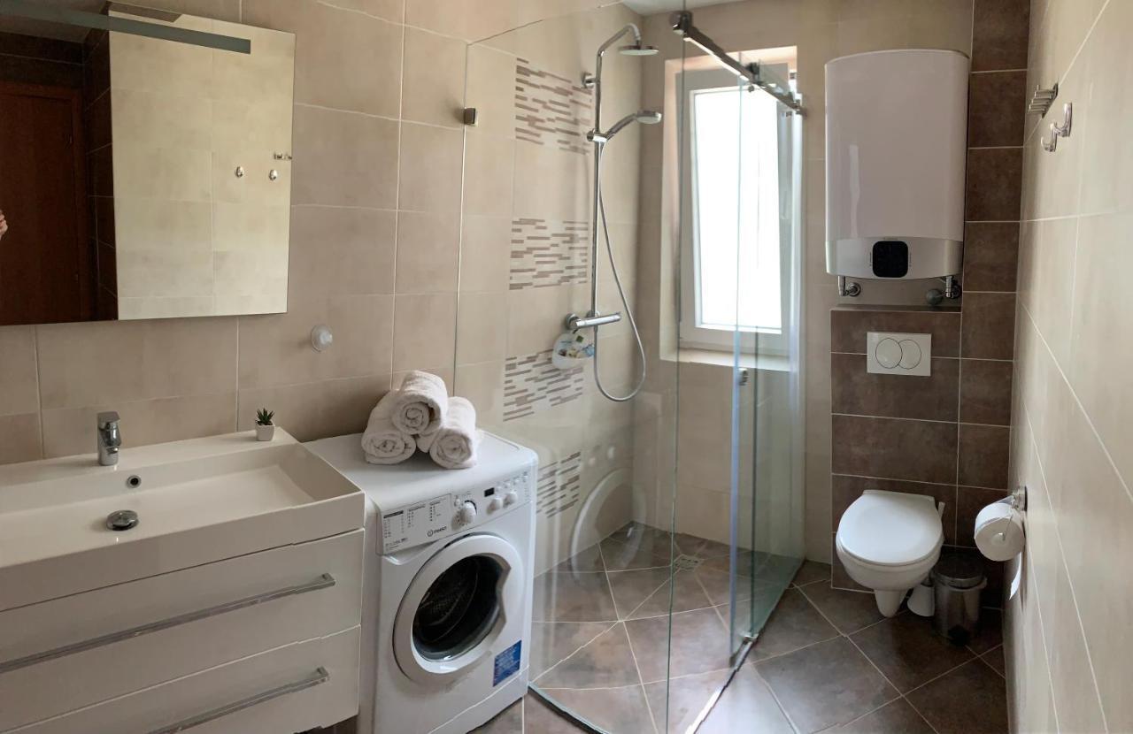 Ive Lole Ribara 38 Apartamento Bečići Exterior foto